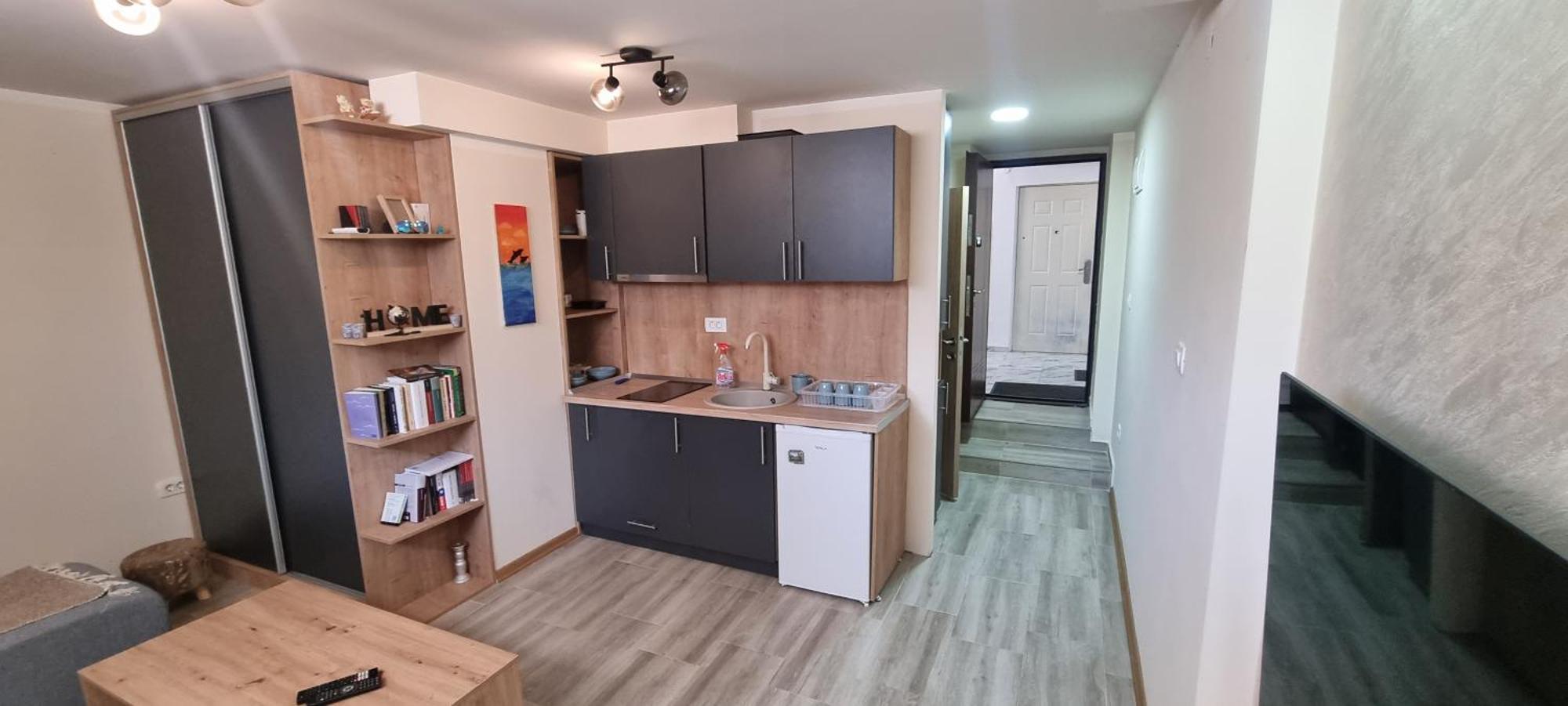 Anzolicentarniksic2 * Nikšić